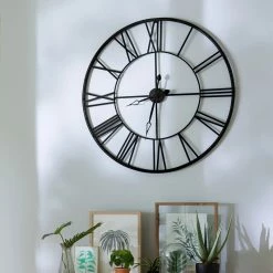 Horloge Chiffres Romains Vintage 70 Cm Noir Atmosphera 4 Horloge Chiffres Romains Vintage 70 Cm Noir Atmosphera -Ledepot-bailleul Soldes Magasin horloge chiffres romains vintage 70 cm noir 2