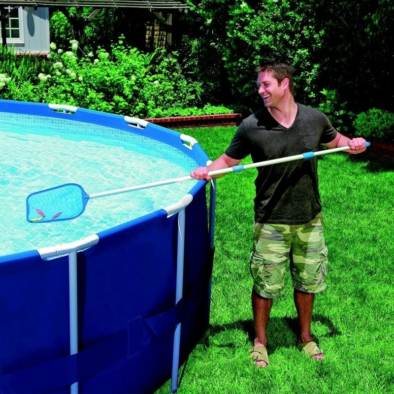 Kit d'entretien de piscines épuisette + balai Intex Kit D'entretien De Piscines épuisette + Balai Intex -Ledepot-bailleul Soldes Magasin kit entretien piscines epuisette balai intex 4